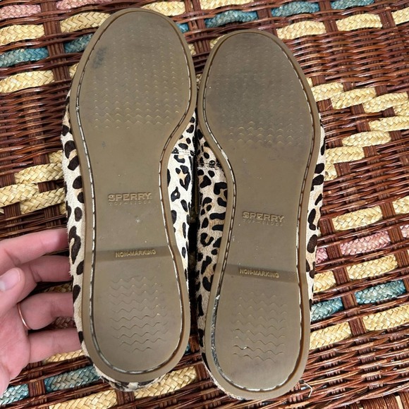 Sperry Leopard Print Slip On Flat Loafers 7 - Picture 6 of 11